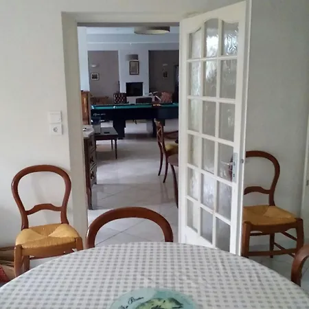 Maison De Village